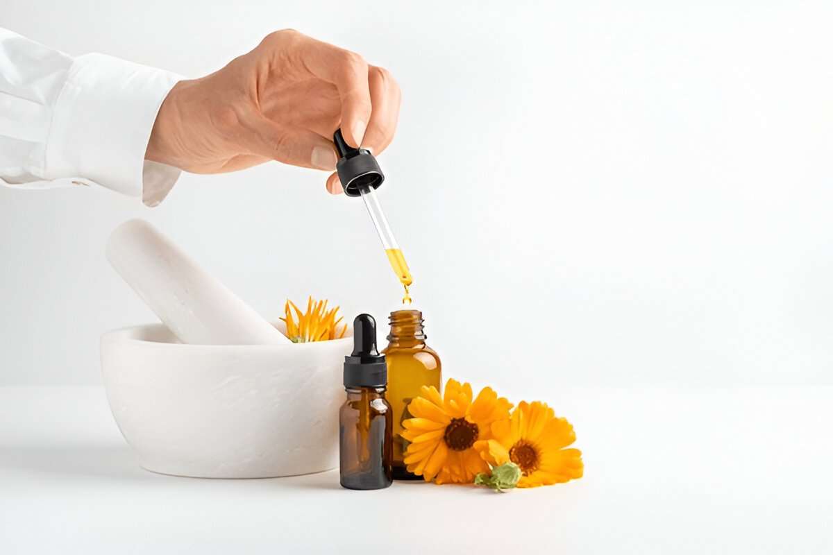 can naturopathic doctors prescribe medicine