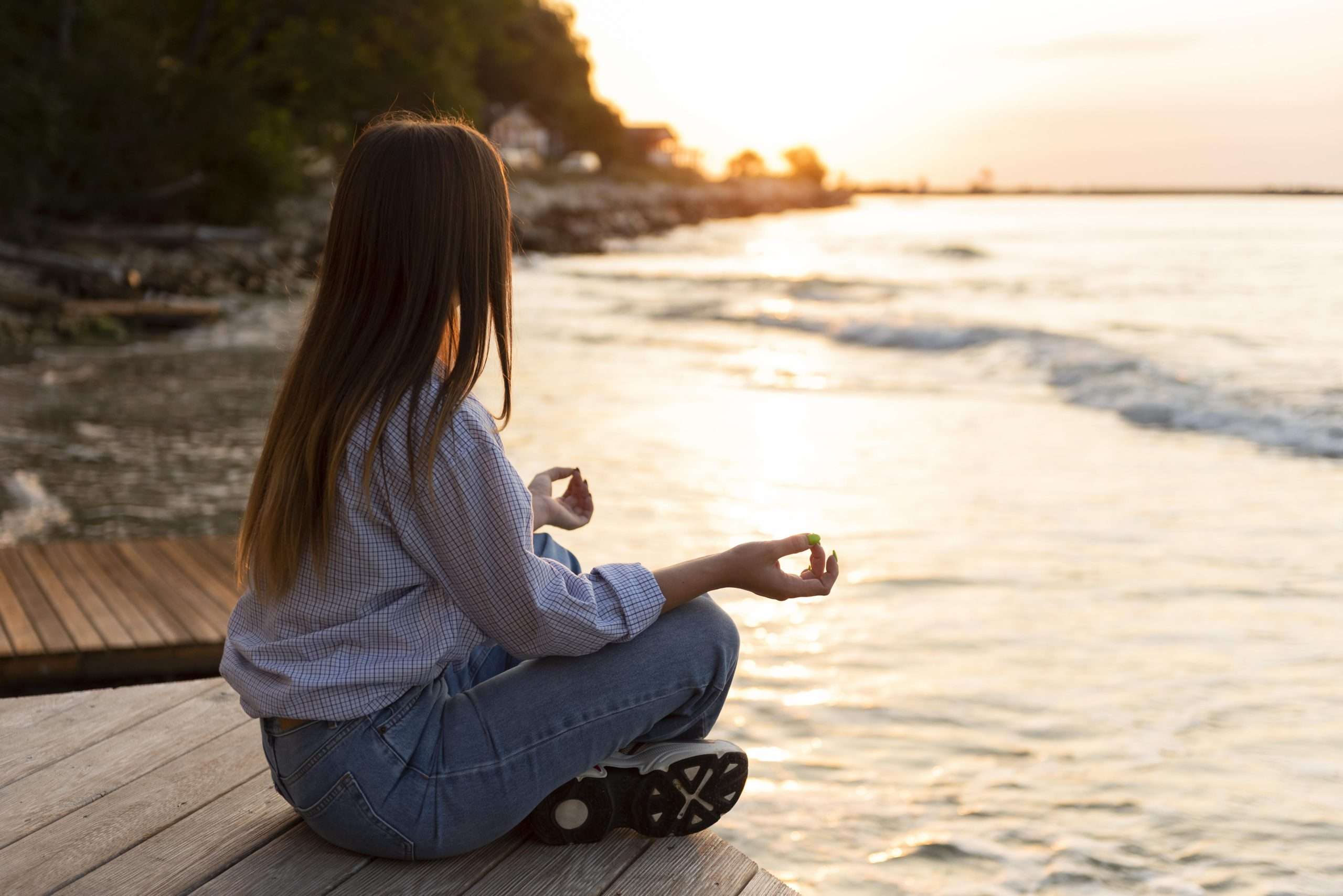 Evening Meditation: A Beginner's Guide to Healthy Sleep