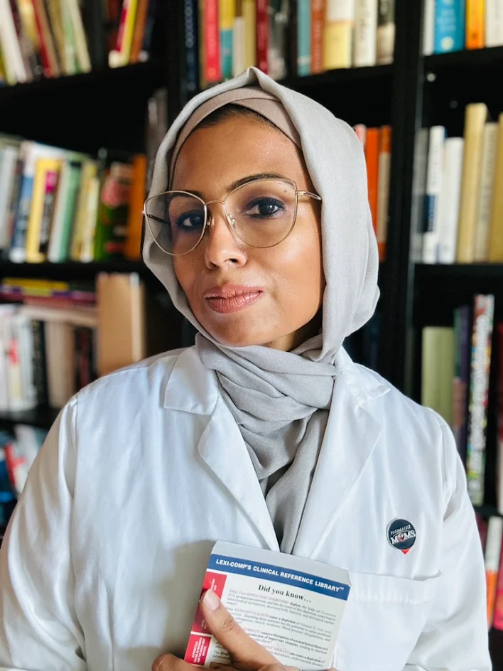Dr. Mariya Farooqi